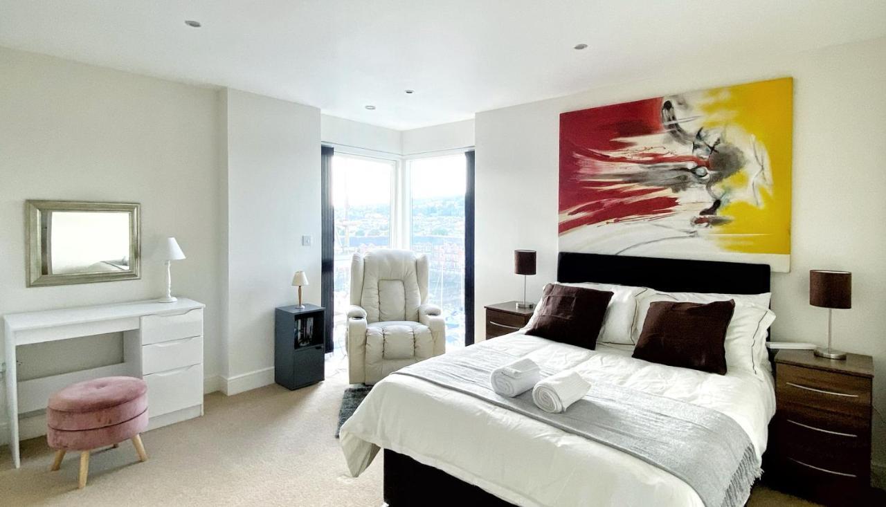 Artistic And Luxurious Apt With Sea View. Beach Side Swansea Zewnętrze zdjęcie