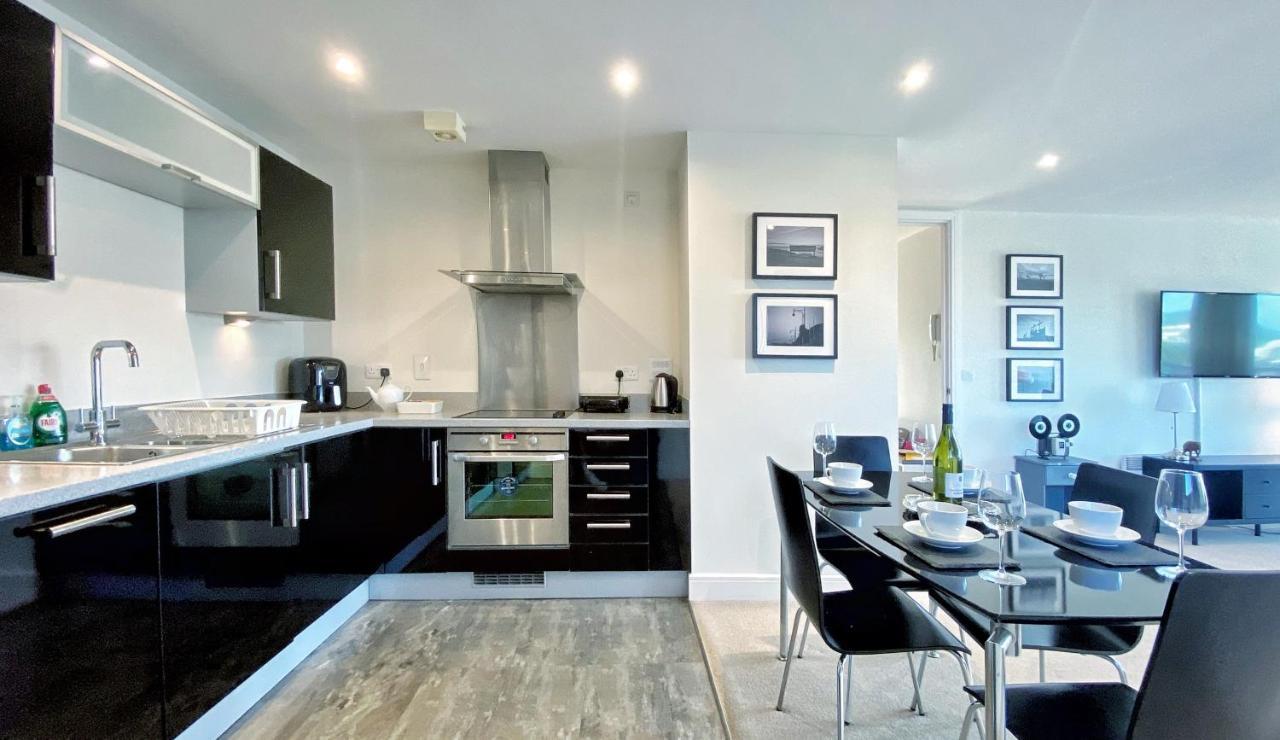 Artistic And Luxurious Apt With Sea View. Beach Side Swansea Zewnętrze zdjęcie